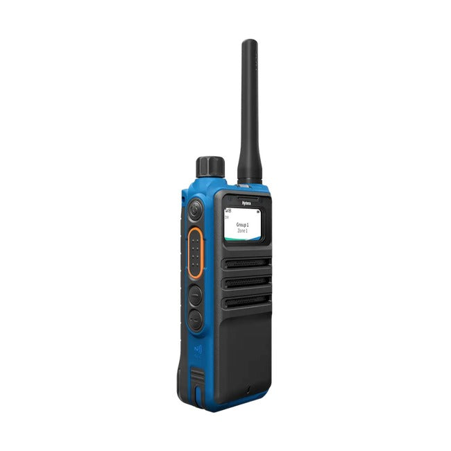 Hytera HP715Ex IIA – іскробезпечна радіостанція ATEX DMR з кольоровим дисплеєм, вигляд спереду під кутом