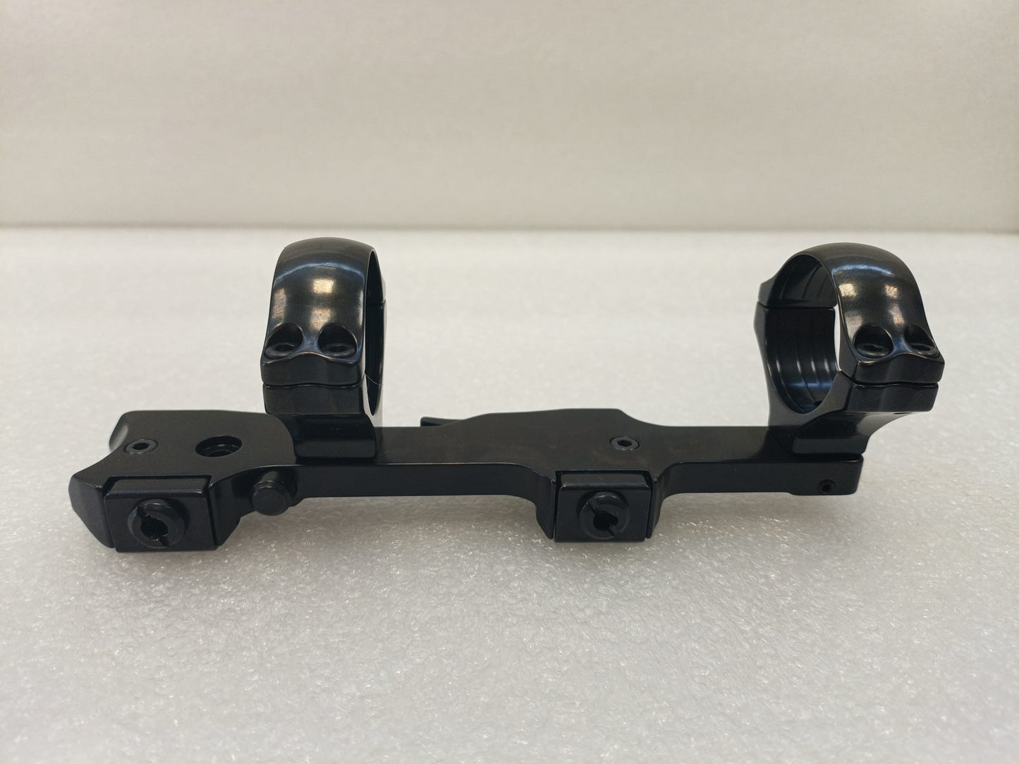 Montaż szybki powtarzalny Picatinny wraz z obejmami fi30 (Montaże CNC)