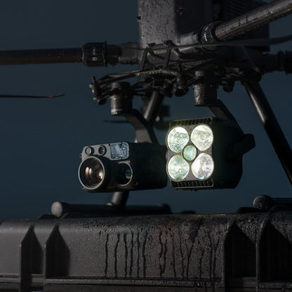 DJI Zenmuse S1 obok kamery Zenmuse H30T pod dronem DJI Matrice 400