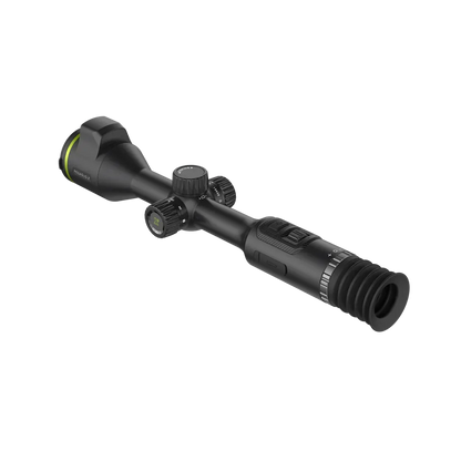 Luneta termowizyjna Pixfra Pegasus Pro P650 LRF – widok 3/4 od tyłu