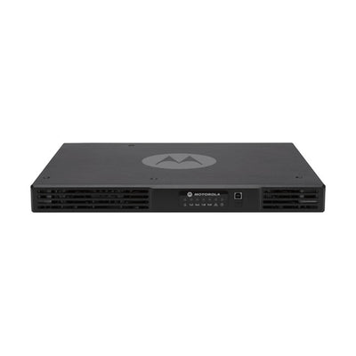 Motorola MOTOTRBO SLR 5500 – Przemiennik DMR rack 1U (50 W, cykl 100%, Capacity Max)